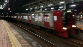 鹿児島本線813系9両快速　スペースワールド駅通過
