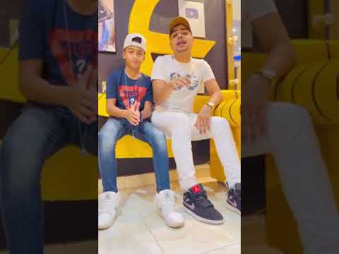 اضربوني بألف طلقه لايف معاذ موزه احمد موزة نجوم الترند لايك استديو 2021