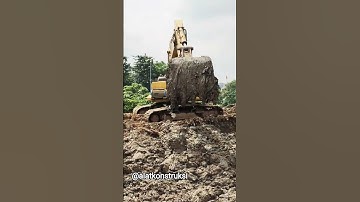 PEMINDAHAN LUMPUR HASIL GALIAN NORMALISASI KALI MATI DI KALI BEKASI DENGAN EXCAVATOR part 8 #shorts