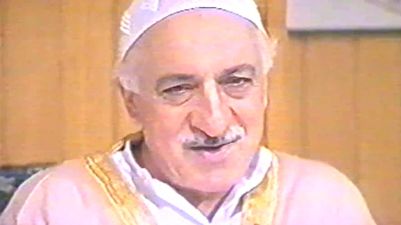 M. Fethullah Gülen Hocaefendi - Namaz