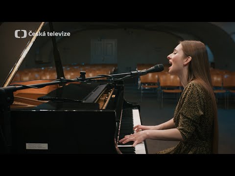 Barbora Mochowa - White & Black Holes (Live Acoustic Version)