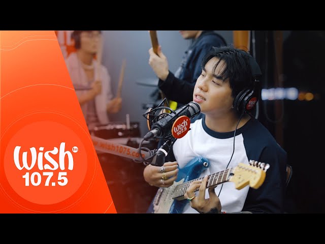 Zack Tabudlo performs Pulso LIVE on Wish 107.5 Bus class=