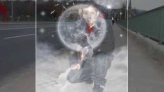 Azad2009 - Gulay Ellerini Çekip Benden Resimi