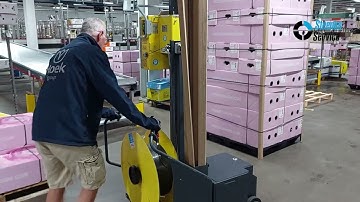 Reisopack 2830 strapping machine delivery at Hoek group