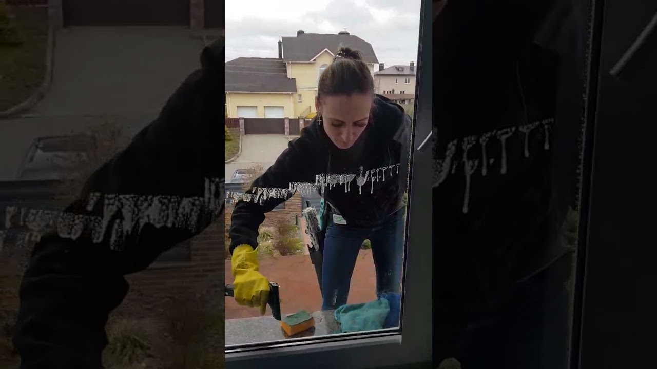 Мойка окон. Мойка окон в коттедже. Мойка окон в коттедже Минск. Клининг ...