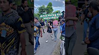 Artis Horeg yang lagi naik daun 🍃