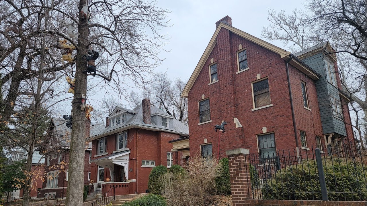 Exploring the Shaw Neighborhood in St. Louis, Walking from The Grove to The Hill (February 26
