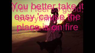 Ariana Grande - Gimme some lovin' (LYRICS)