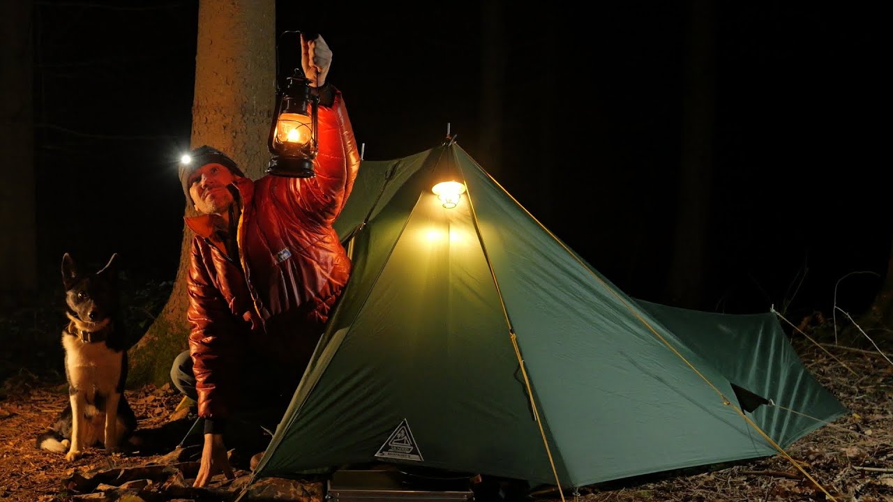 Vintage Bushcraft Wild Camping UK in strong winds | Solo Overnight - I HAD TO LEAVE