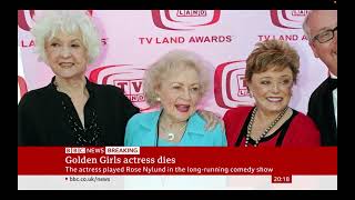 Betty White dies - BBC Breaking News (31 December 2021)