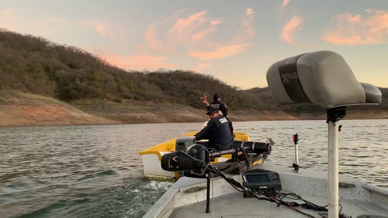 Bass Fishing in Mexico - Lakes Comedero and El Salto - YouTube