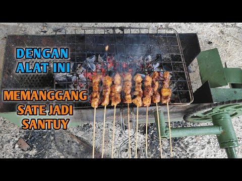 Bumbu Sate: 5 siung bawang putih 2 butir kemiri 1/2 sendok makan ketumbar bubuk 1/2 sendok makan kal. 