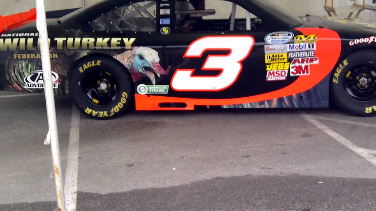 Stock Car Idle and Rev Up close YouTube Stock Car Idle and Rev Up close YouTube