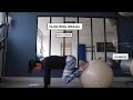 Cours de pilates avec swiss ball