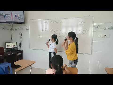 Video Nhu Y and Cam Tu tell the differences between 2... - youtube