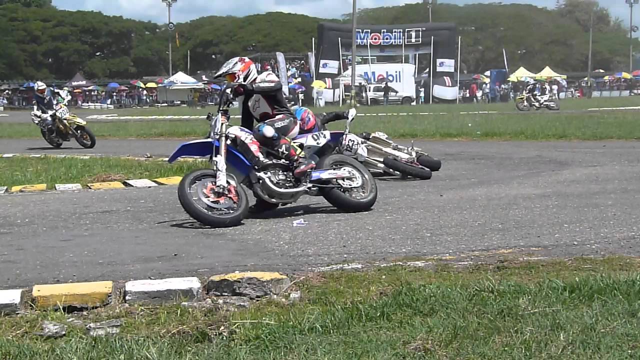 Caida Supermoto Kartodromo Zarzal