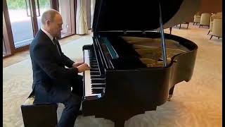 Putin Plays Dolya Vorovskaya On Piano