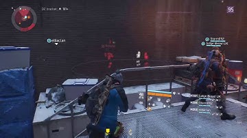 The Division - Finding some out of bounds players in the dark zone...