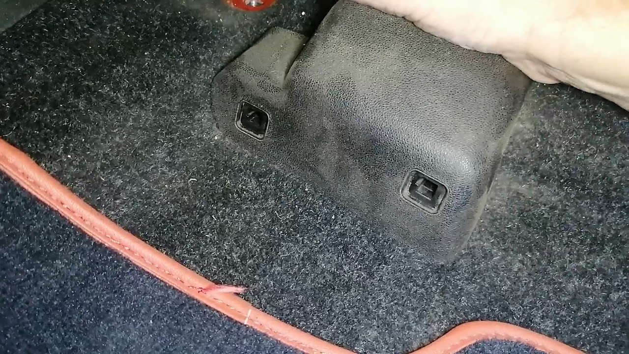 How to Remove or Replace Front Seat Fiat Grande Punto YouTube