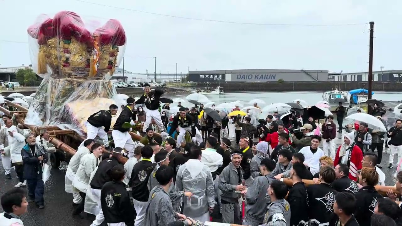 2025/10/22 統一寄せ 上町太鼓台VS村松太鼓台 - YouTube
