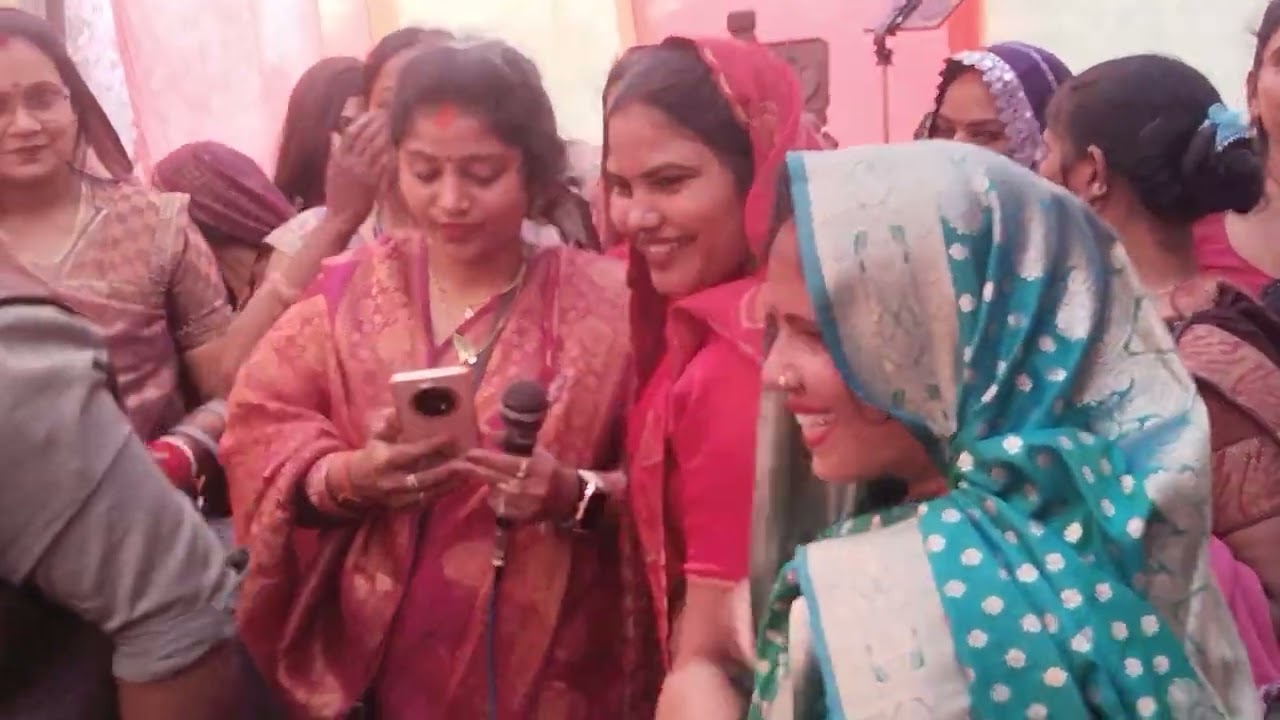 अंतिमा प्रजापति पवई में उनके बर्थडे में सैकड़ों यूट्यूबर कलाकार पत्रकारोंkभीड़ हुआ वीडियोहोगया वायरल