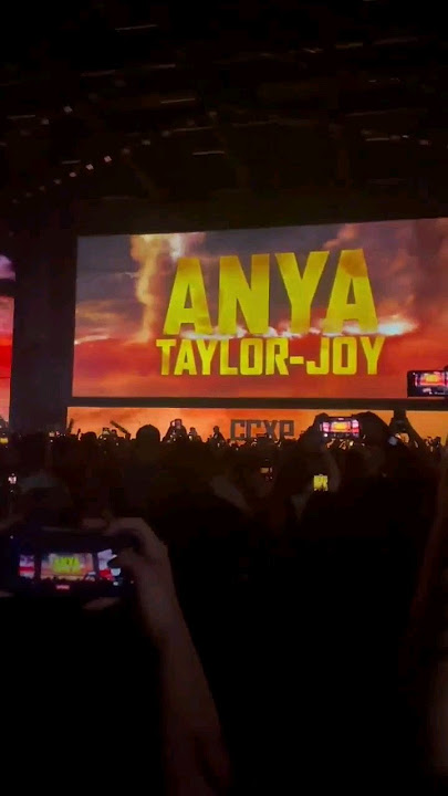 Anya Taylor-Joy não consegue usar celular e deixa fã sem foto na CCXP; veja  o vídeo! - POPline
