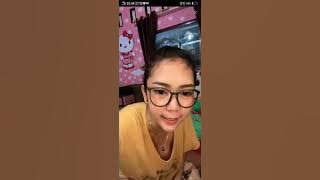 Gadis cantik live bigo pamer uting
