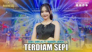 Ersa Amelia Terdiam Sepi Mahesa