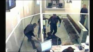 Taser victim wants officers charged