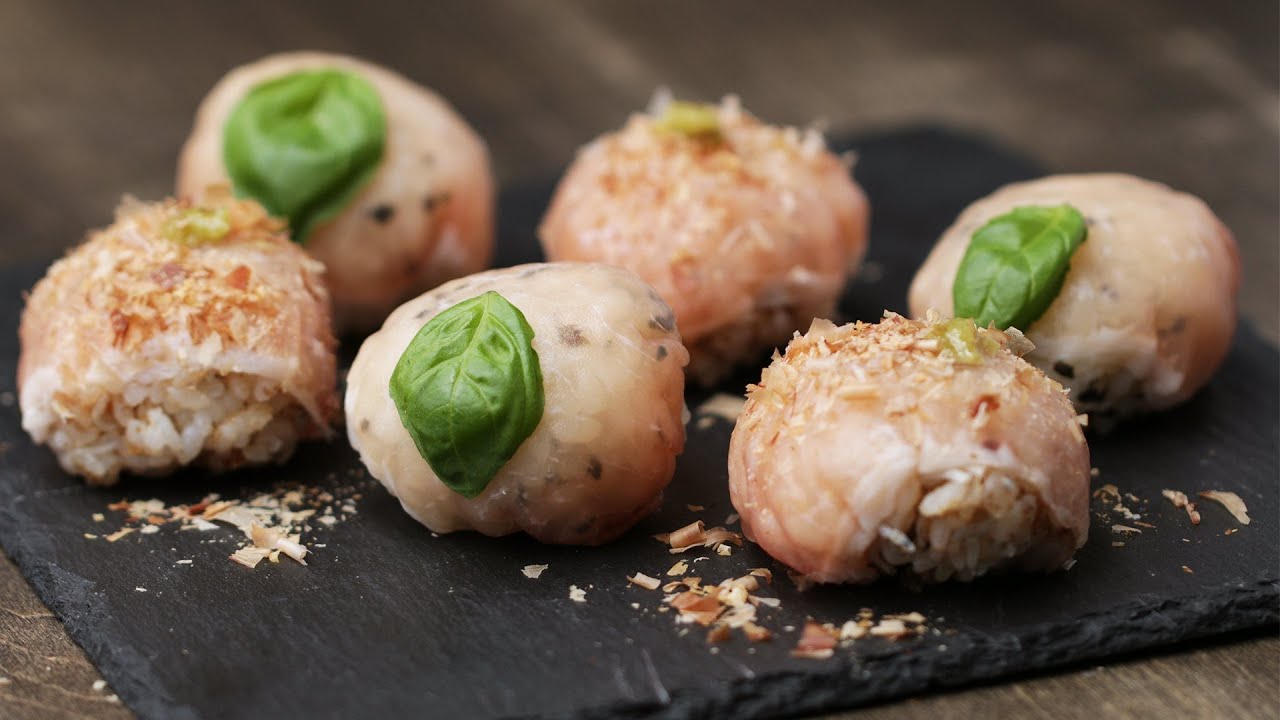  / Mini onigiri rice balls with prosciutto