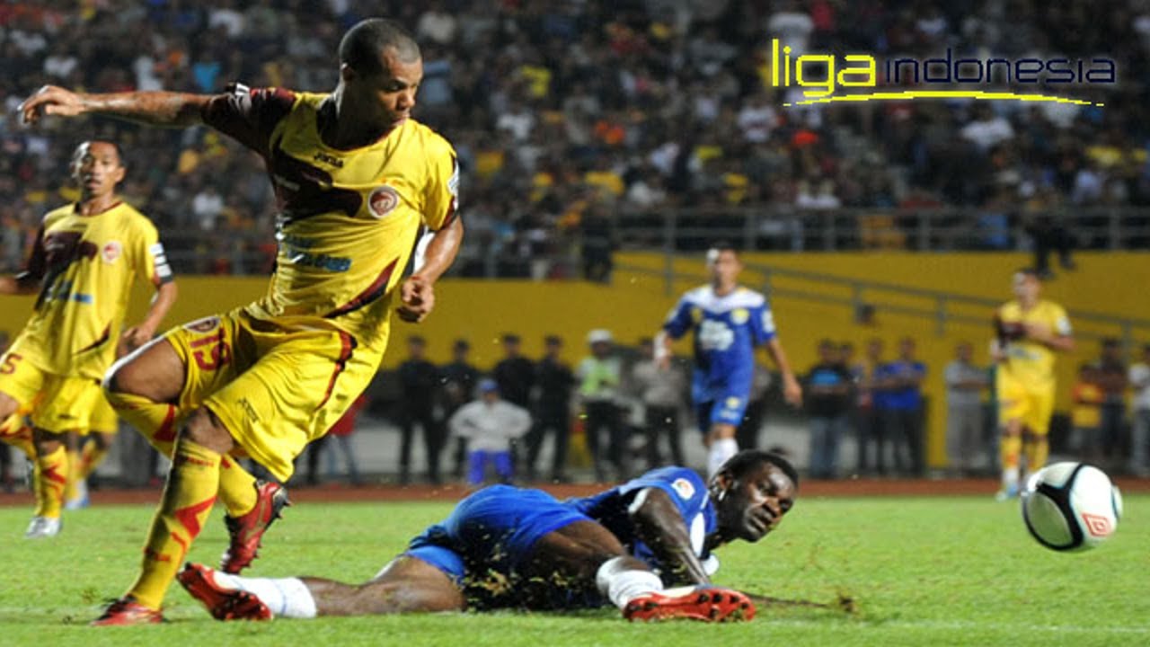 Sriwijaya FC VS Persib Bandung (2-1) ISL 2013 - YouTube
