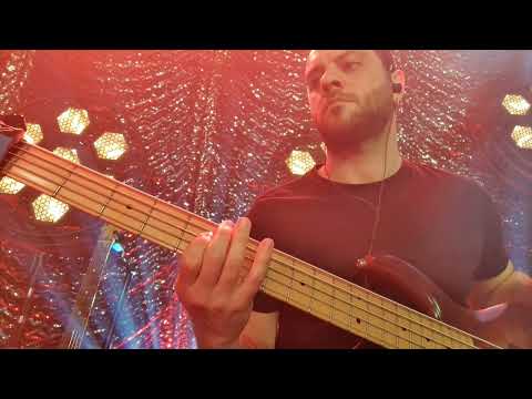 Linet - İçimdeki duman (live bass cam)