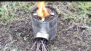 Hii guyss , in this video i'm gonna show you how to make a rocket
stove using some used cans . very simple and use perfect for any
outing if ...