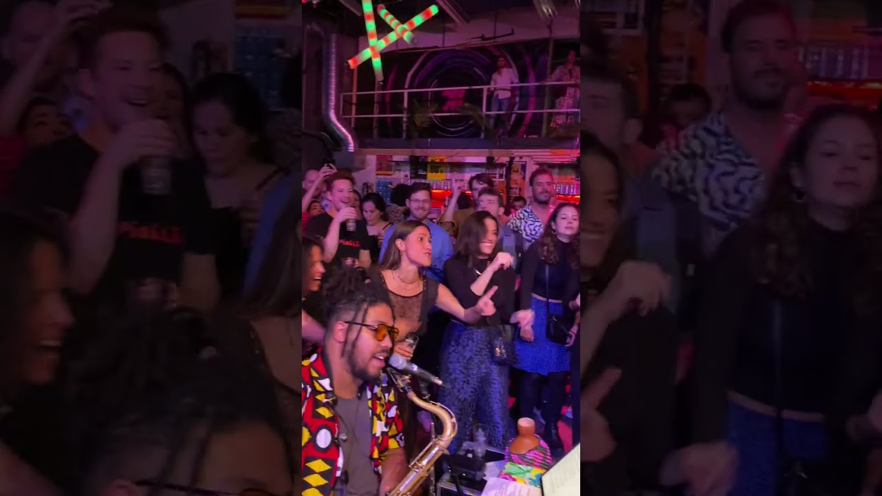 Roda da Holanda; incredible roda de samba in Amsterdam, Holland; .