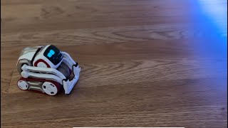 What's Inside?! Cozmo Discovers a Strange Package!