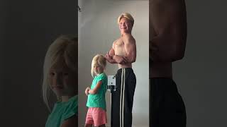 I don’t think she’s natty -Code Eric @youngla @rgmntco  --#fitnessmotivation #workoutvideo #fitfam