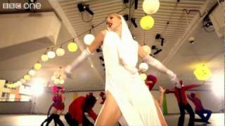 Kylie Minogue Con - Hustle - Series 6 Episode 1 Highlight - BBC
