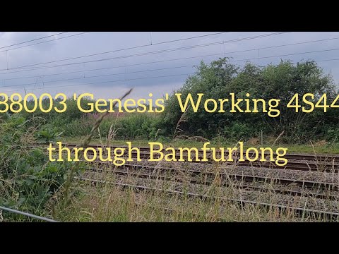 88003 - Genesis working 4S44 through Bamfurlong, Wigan.