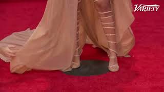 Karol G preciosa en la alfombra roja de los Latin Grammy 2022 😍 😱 #KarolG #latingrammy