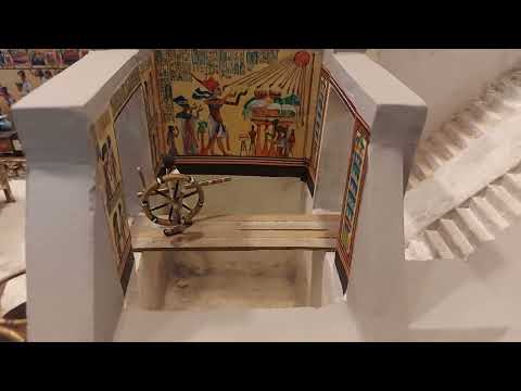 اخناتون المقبرة الملكية 