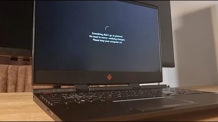 How to Fix Windows 11 10 Boot Loop after System Update. something didn't go as planned