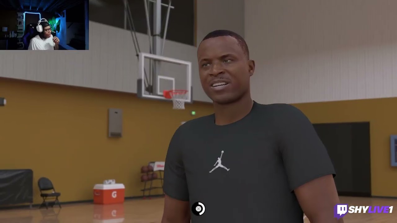 NERD WITH GLASSES DROPPING 🫵🏽 OFF BACK TO REACTIONS NEXT WEEK🩵