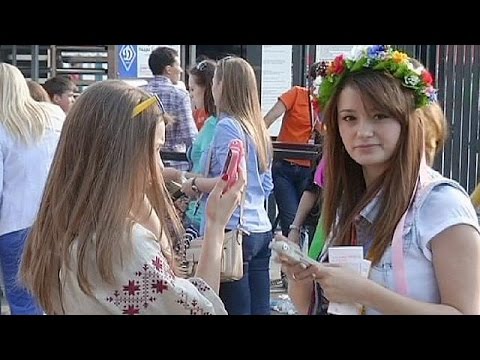 Vidéo: À Quoi Ressemblent Les Armoiries De L'Ukraine