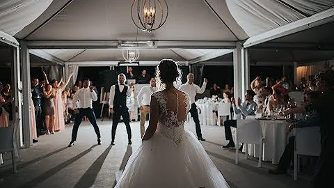 EPIC GROOMSMEN DANCE SUPRISE for the bride - Amazing Wedding all time!