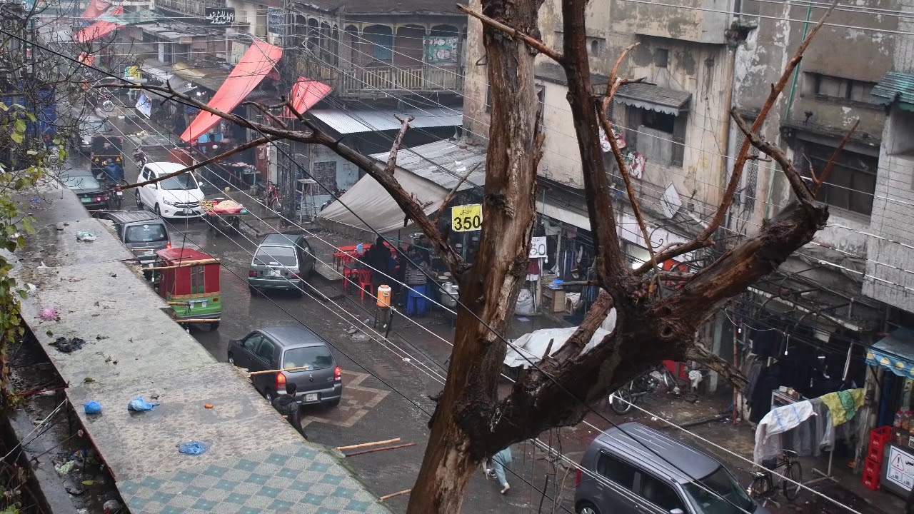 Winter rain in Old Anarkali Bazaar Lahore punjabi songs