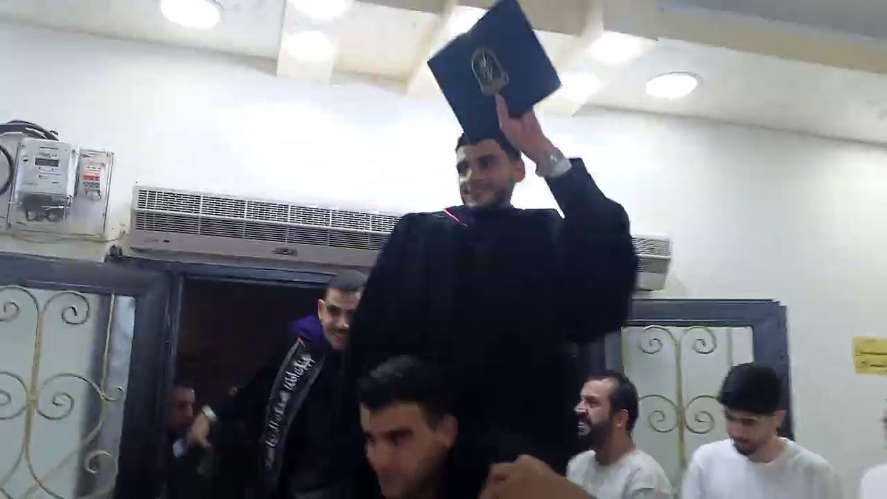 زفة عبدالله وحسام محمد موسى الربايعه بعد تخرجهم من جامعة اليرموك