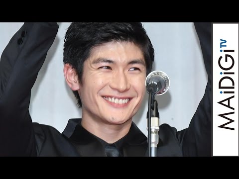 三浦春馬、ジュエリーベストドレッサー賞に大興奮　「第28回日本ジュエリーベストドレッサー賞」表彰式