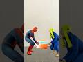 Spiderman và vi khuẩn ăn hết một nửa viên kẹo tàn hình và cái kết