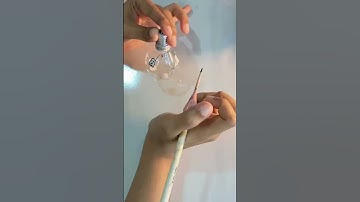 Let’s paint a light bulb👻 #minipainting #lightbulb
