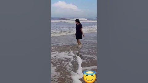 Thumbnail of humnava song 🎵🎶🎵 Sea 🌊 beach 🏖🌊🏖 masti💃💖🕺time #youtubeshorts #shorts#status#viral#love #video#funny